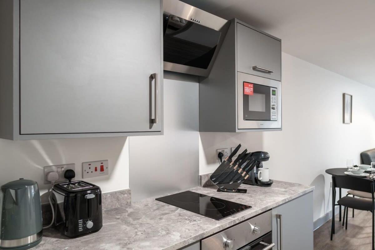 Modern 1 Bed Apartment In Liverpool Centre Eksteriør billede