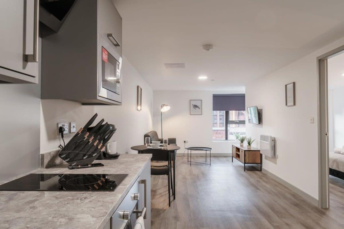 Modern 1 Bed Apartment In Liverpool Centre Eksteriør billede